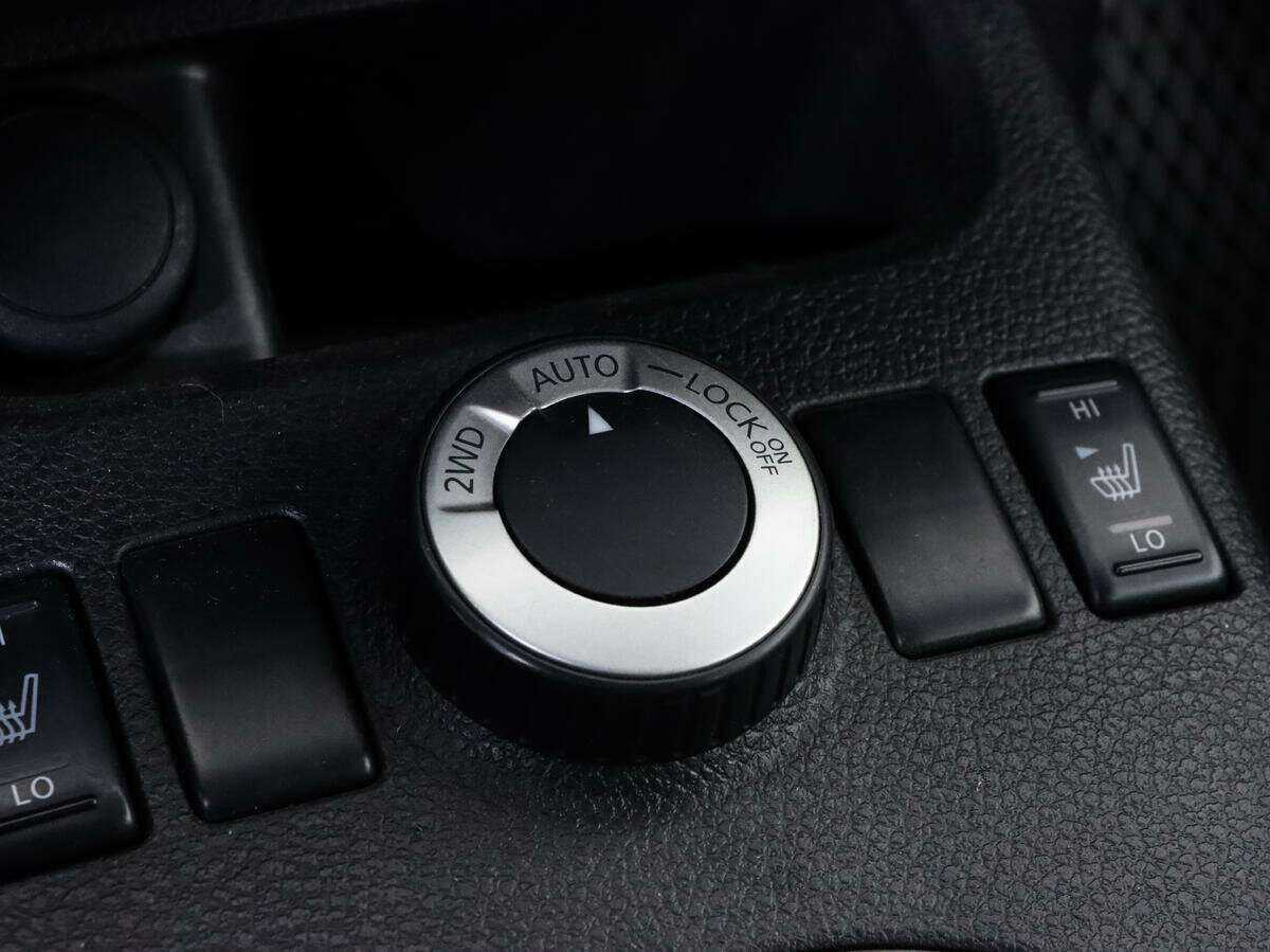 Б/У Ниссан Икс-Трейл 2012 года. Фото: #13