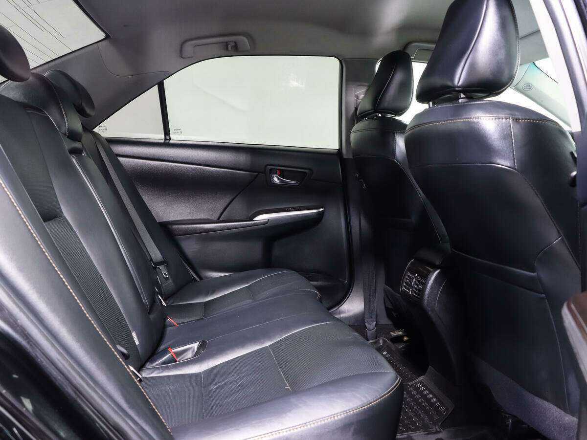 Б/У Тойота Камри 2017 года. Фото: #15