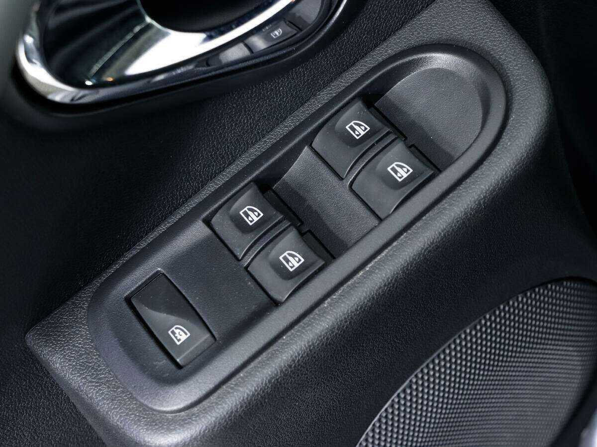 Б/У Ниссан Террано 2017 года. Фото: #13