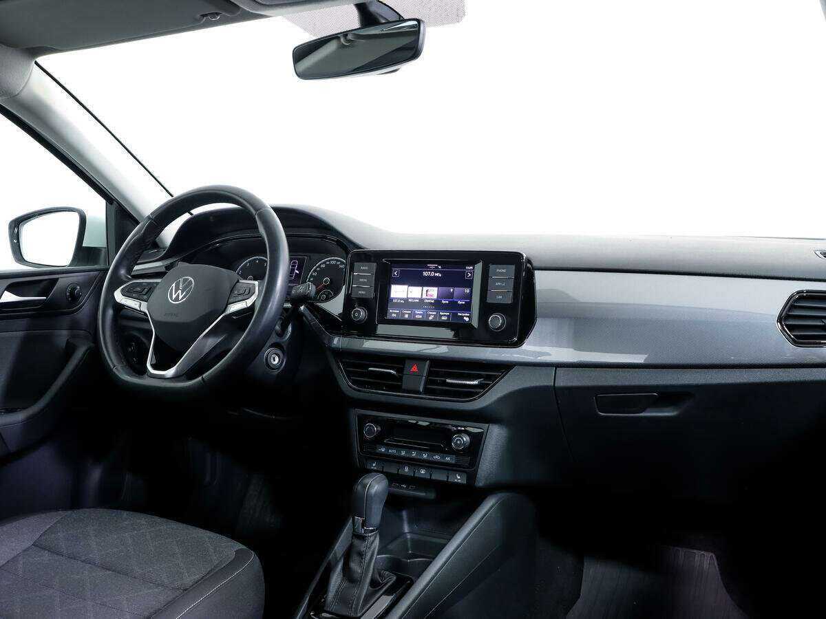 Б/У Фольксваген Поло 2022 года. Фото: #8