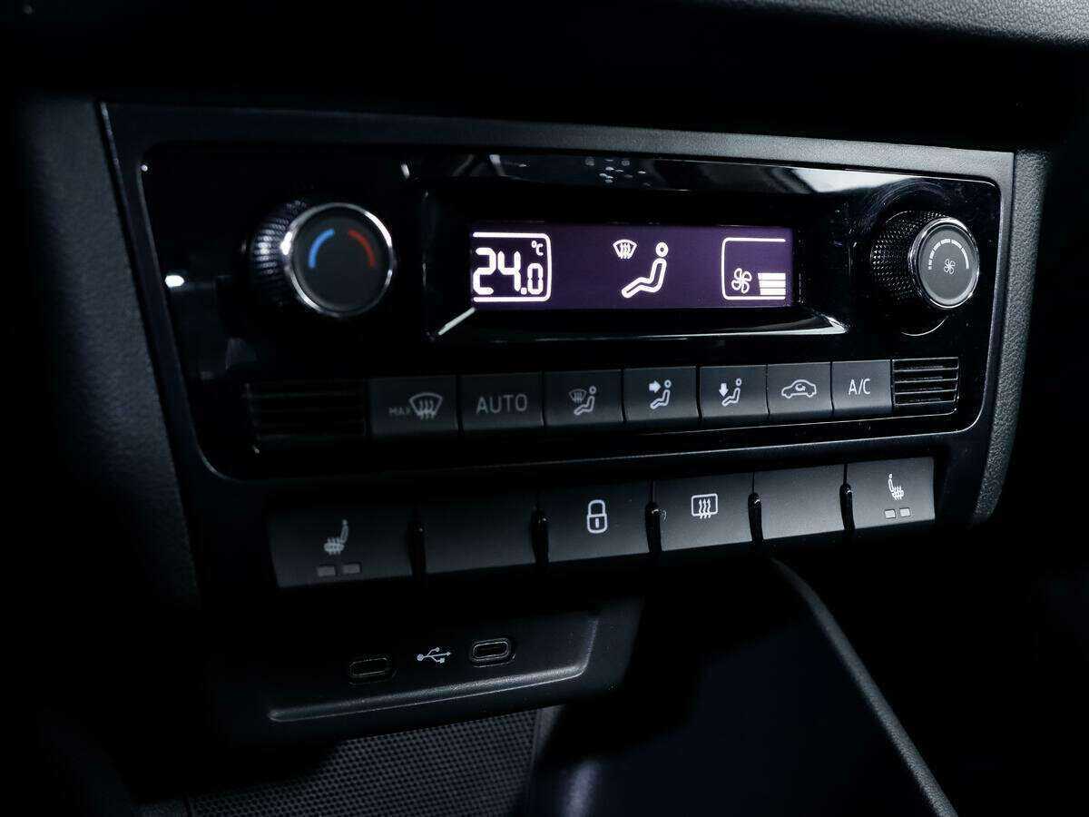 Б/У Фольксваген Поло 2022 года. Фото: #15