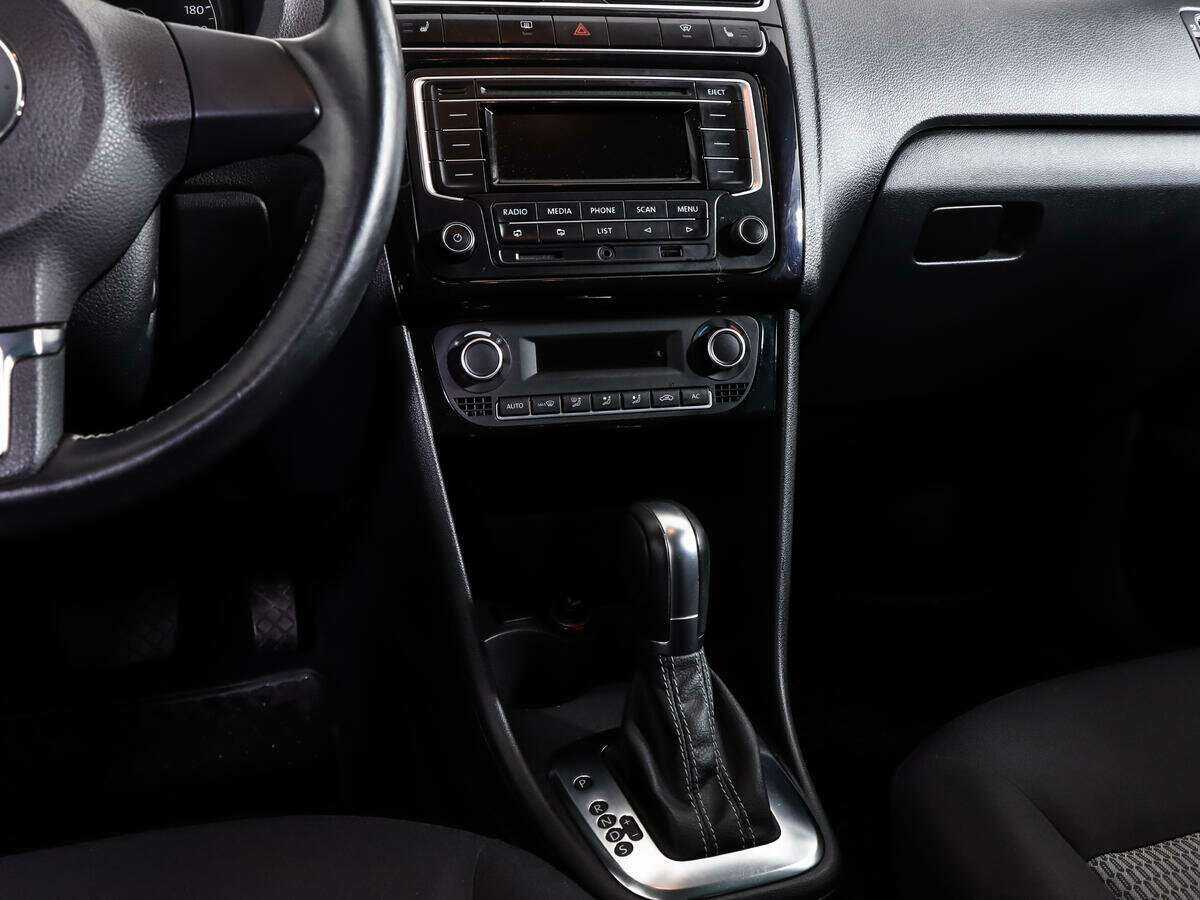 Б/У Фольксваген Поло 2014 года. Фото: #12