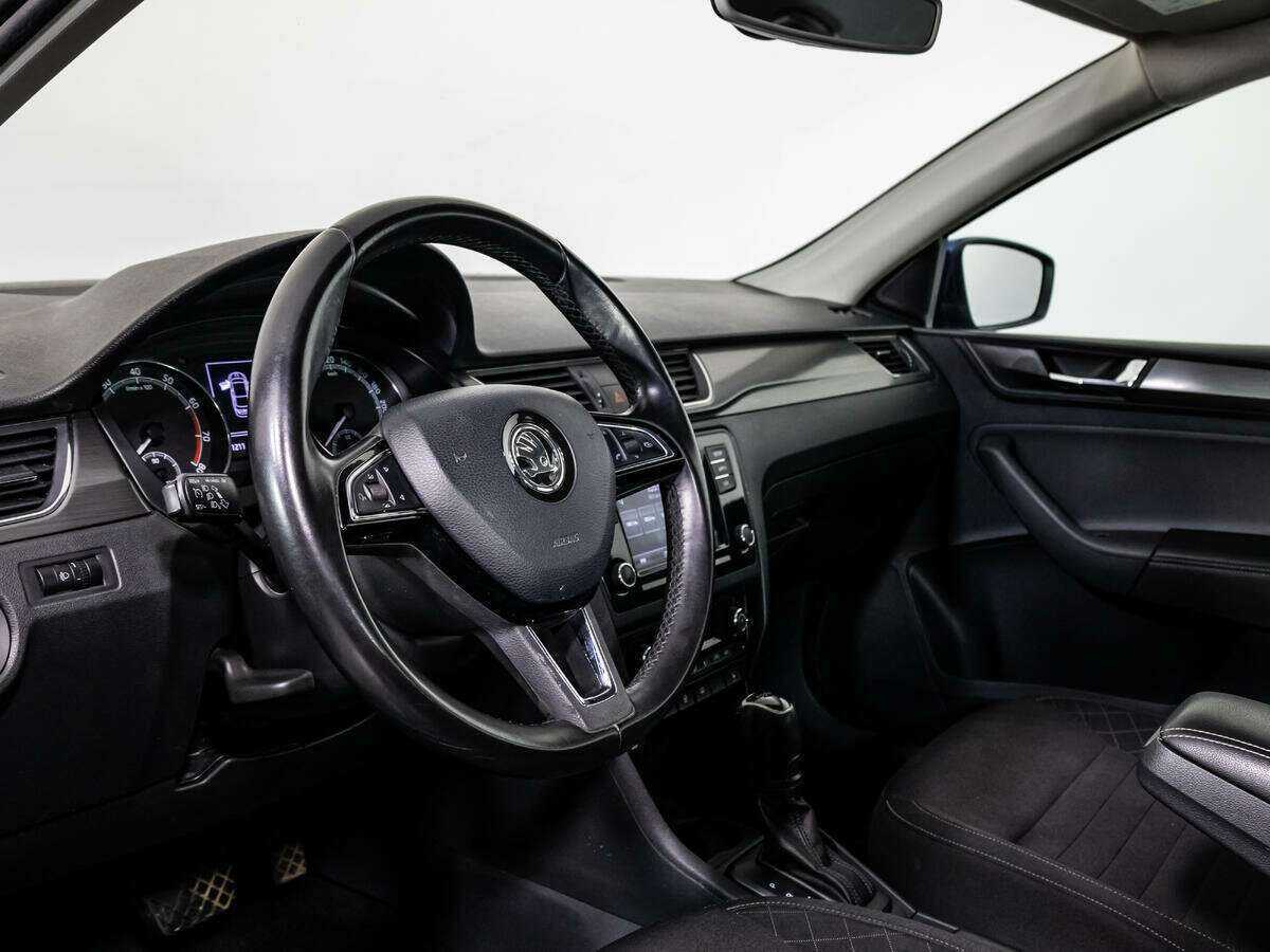 Б/У Шкода Рапид 2017 года. Фото: #10