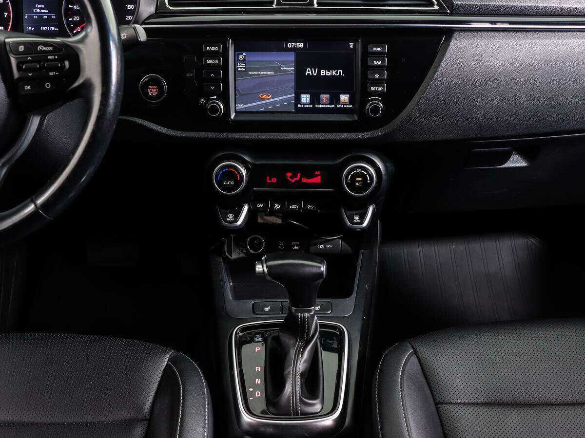 Б/У Киа Рио 2018 года. Фото: #9