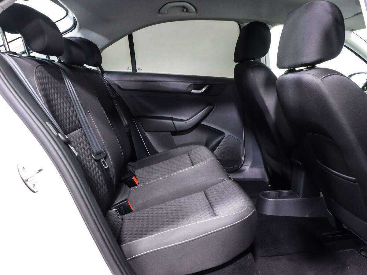 Б/У Шкода Рапид 2016 года. Фото: #10