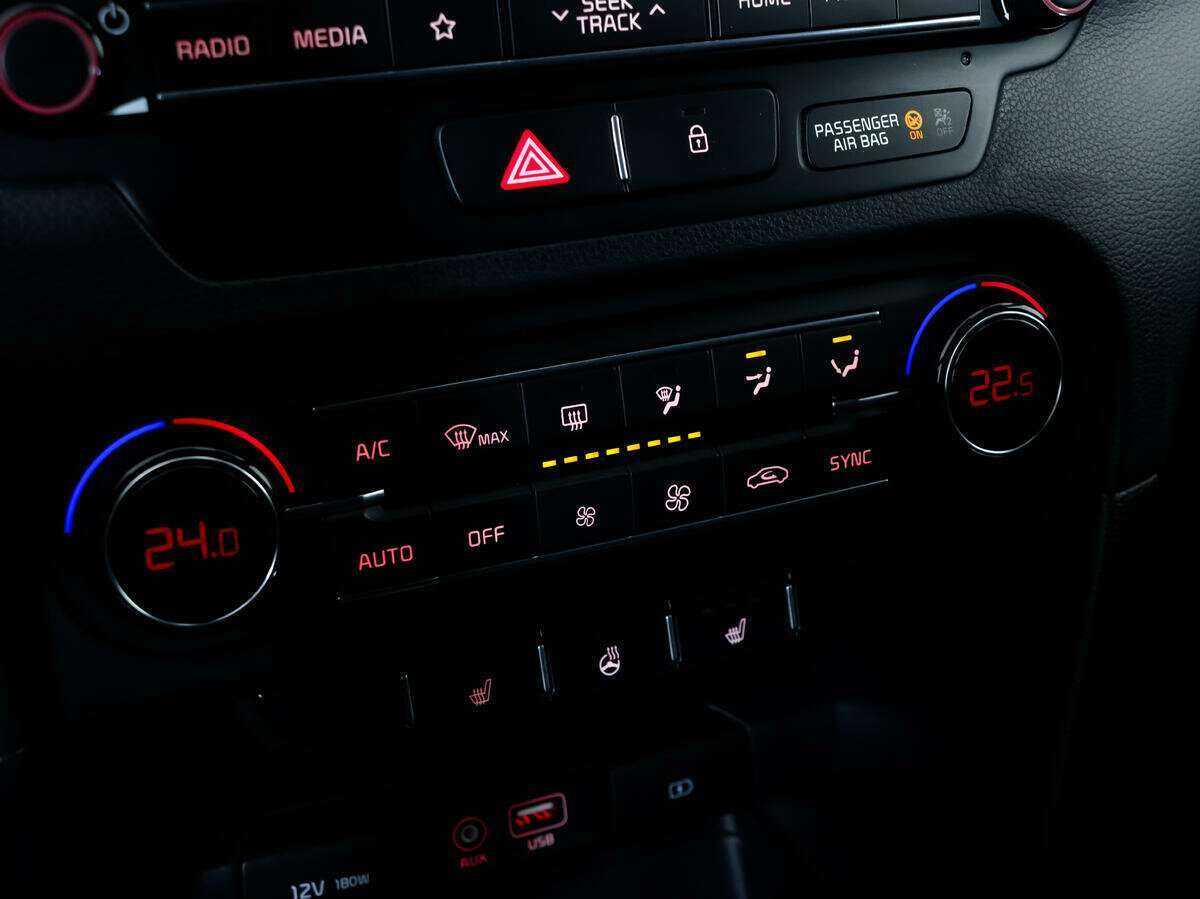 Б/У Киа Сид 2018 года. Фото: #12