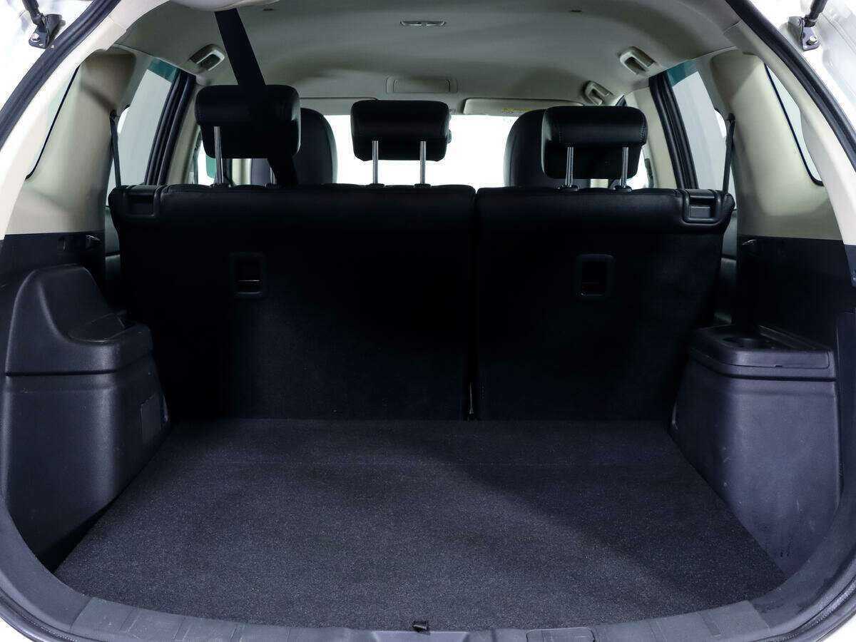 Б/У Митсубиши Оутлэндер 2015 года. Фото: #16