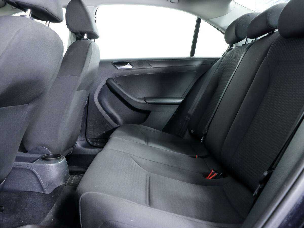 Б/У Фольксваген Джетта 2015 года. Фото: #10