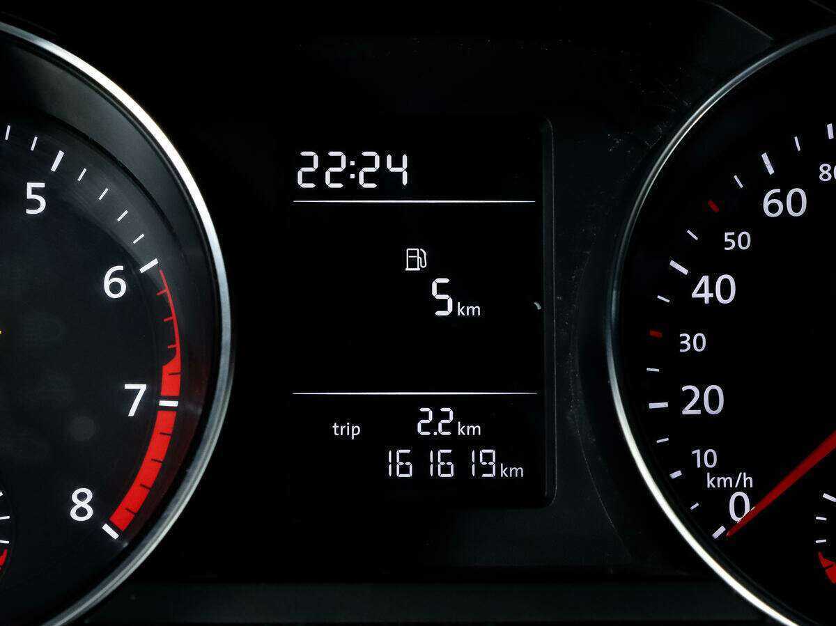 Б/У Фольксваген Джетта 2015 года. Фото: #13