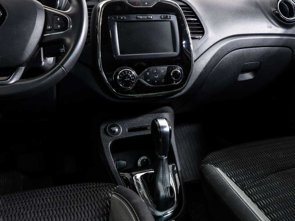 Б/У Рено Каптюр 2019 года. Фото: #9