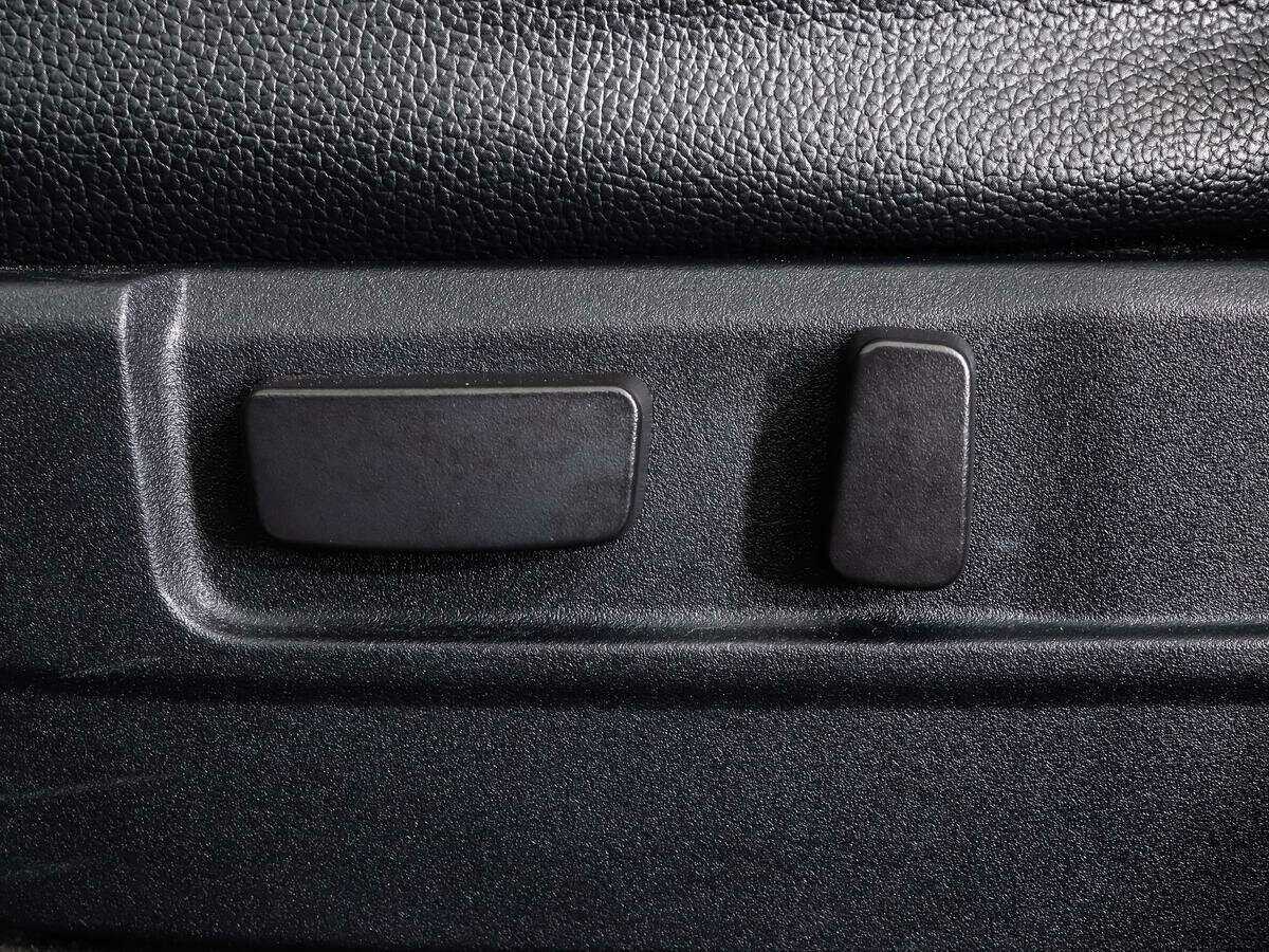 Б/У Митсубиши Оутлэндер 2016 года. Фото: #17