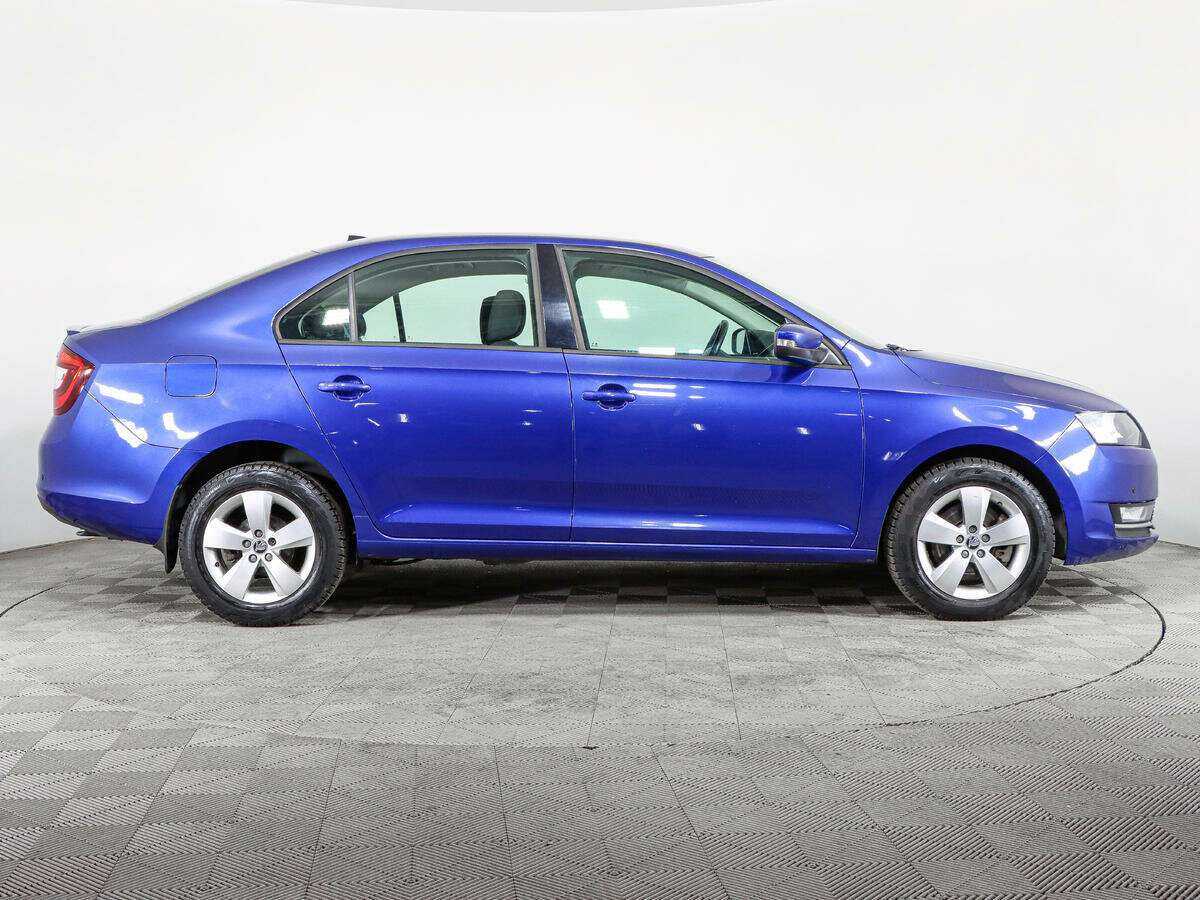 Б/У Шкода Рапид 2017 года. Фото: #3