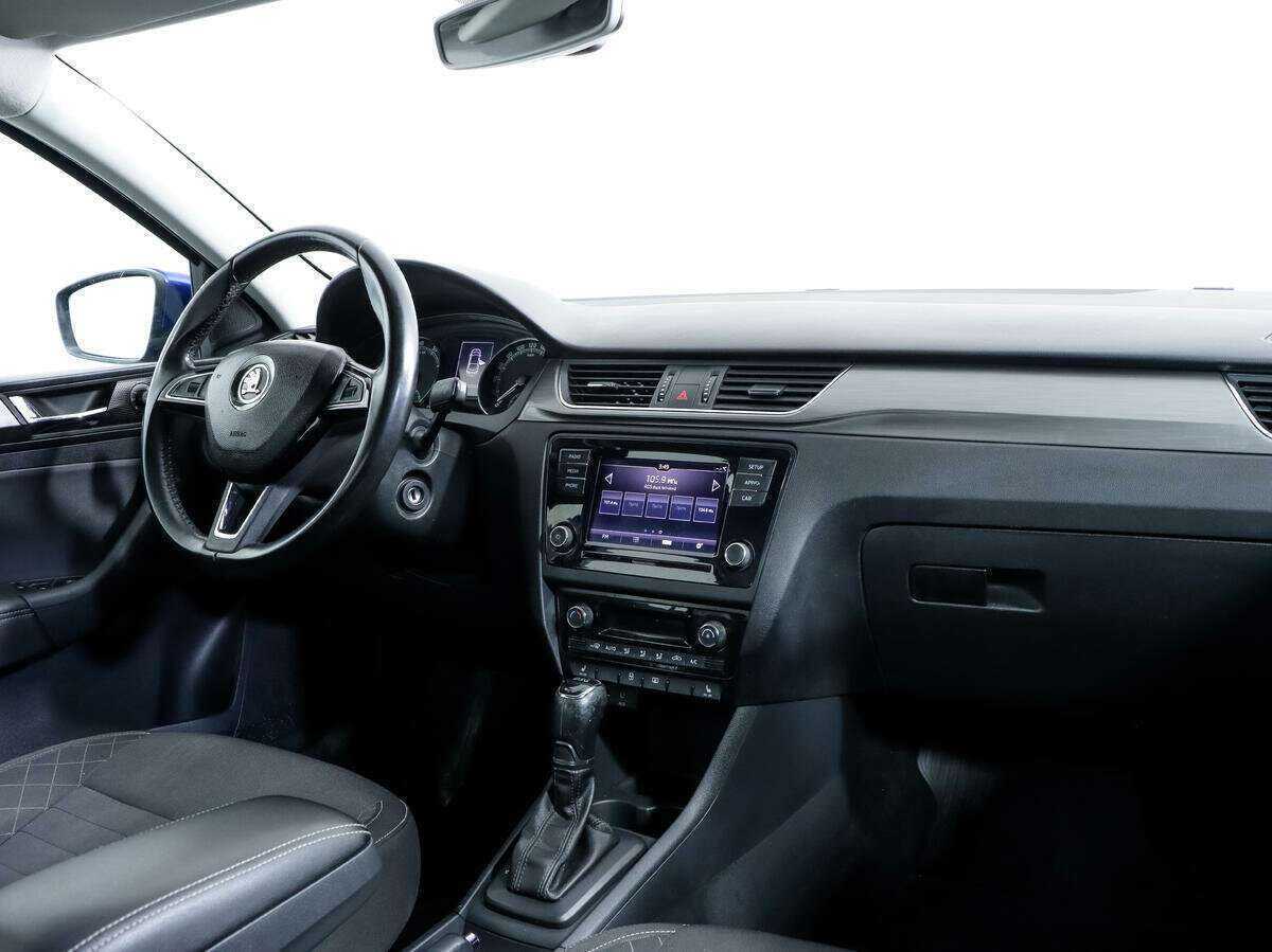 Б/У Шкода Рапид 2017 года. Фото: #8