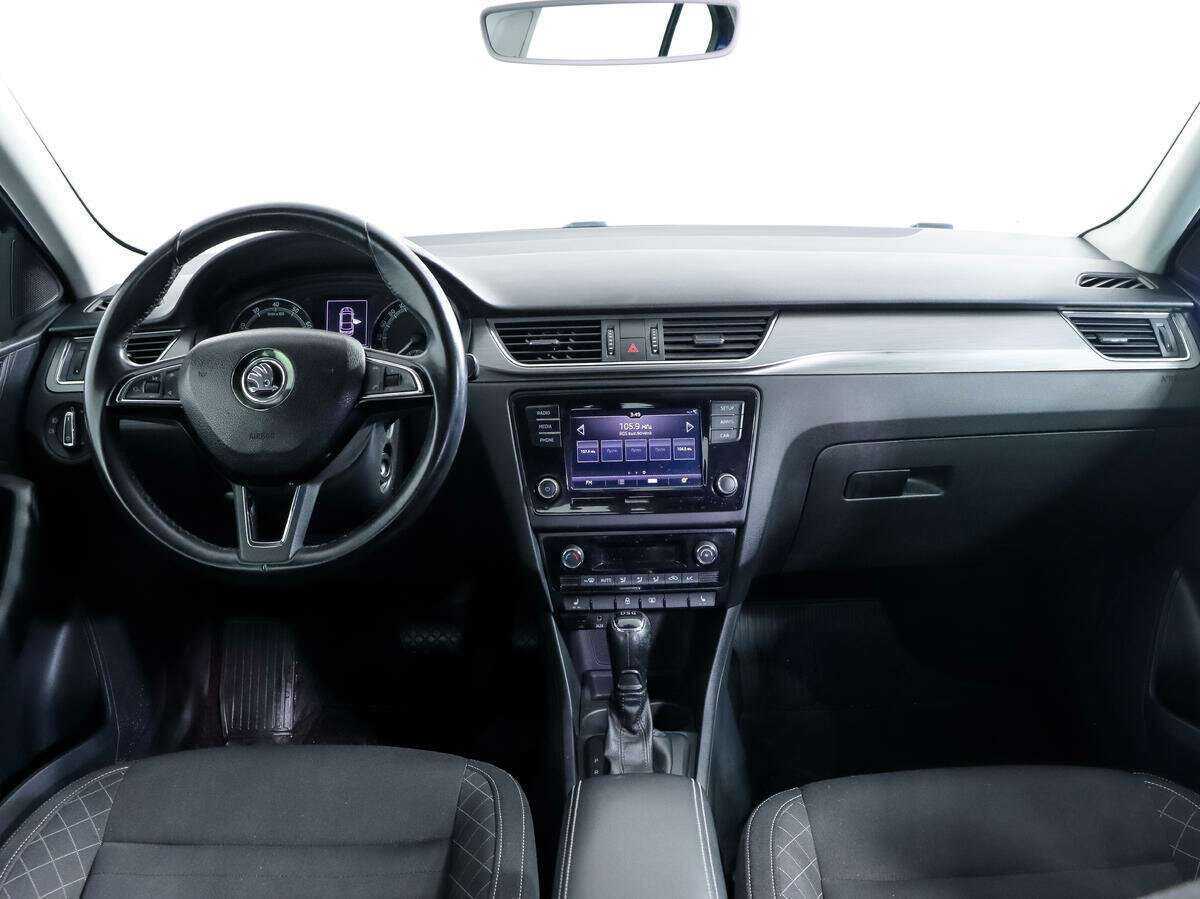 Б/У Шкода Рапид 2017 года. Фото: #9