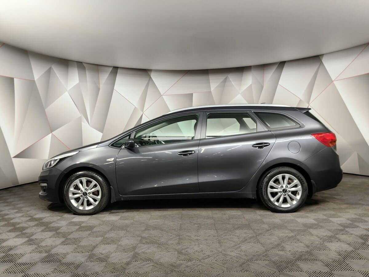 Б/У Киа Сид 2017 года. Фото: #4