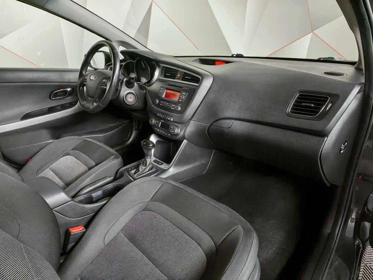 Б/У Киа Сид 2017 года. Фото: #8