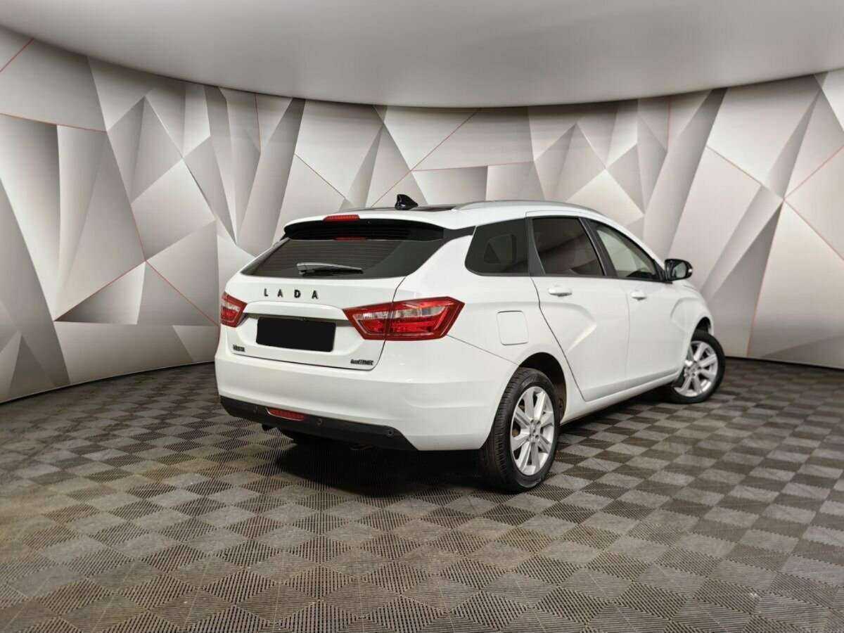 Б/У Лада (ВАЗ) Веста 2021 года. Фото: #1