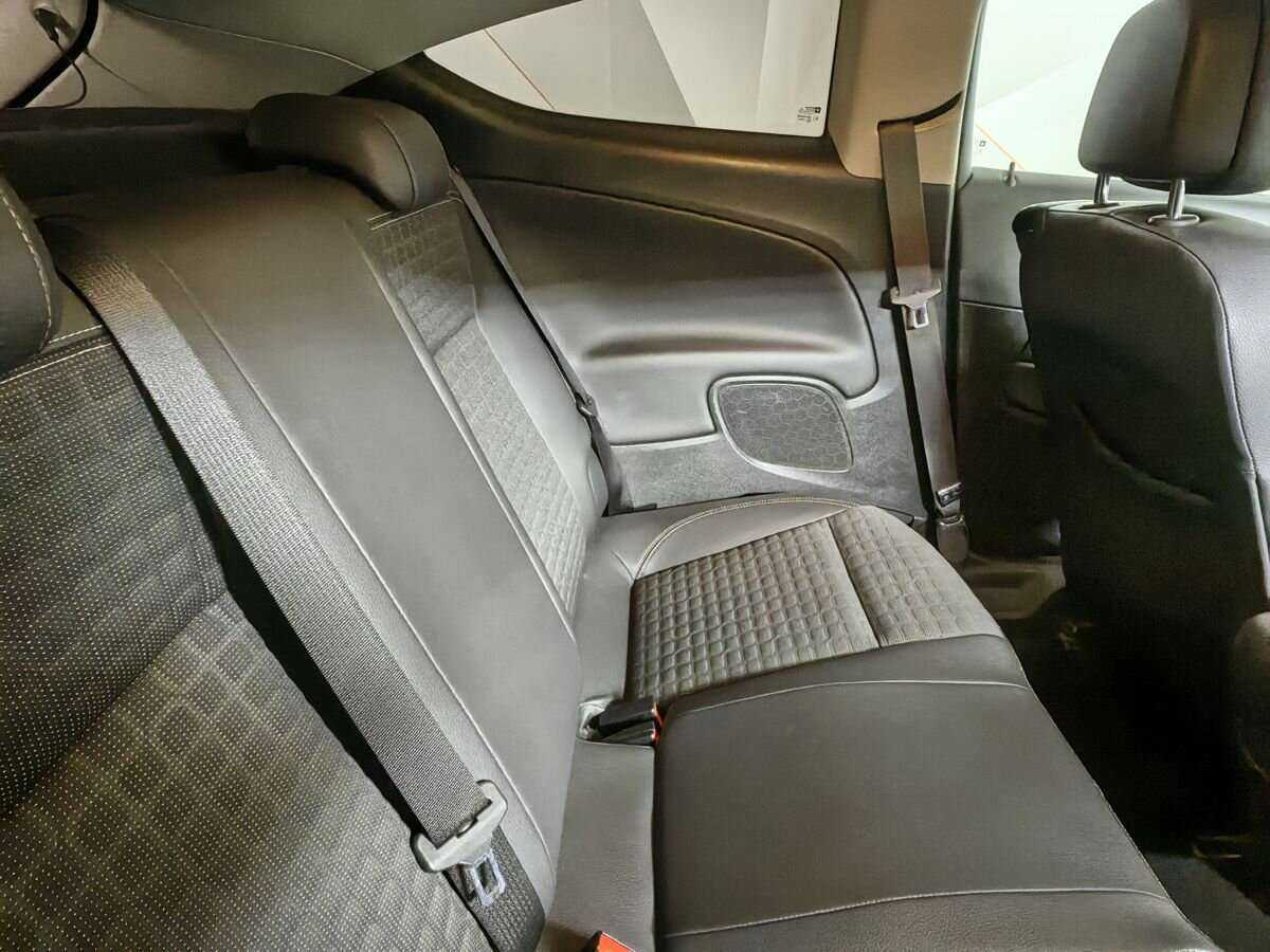 Б/У Опель Астра 2012 года. Фото: #11