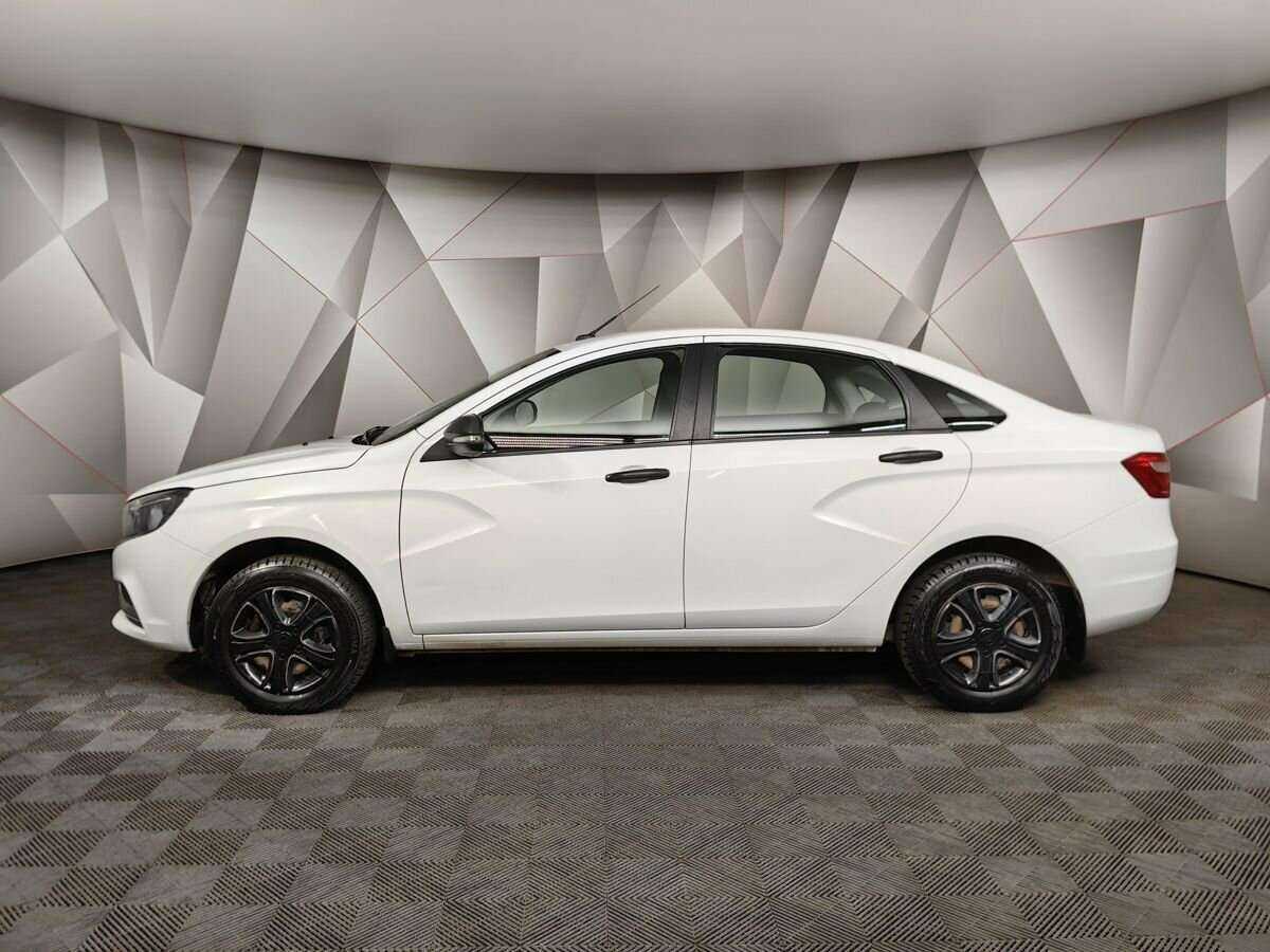 Б/У Лада (ВАЗ) Веста 2018 года. Фото: #4