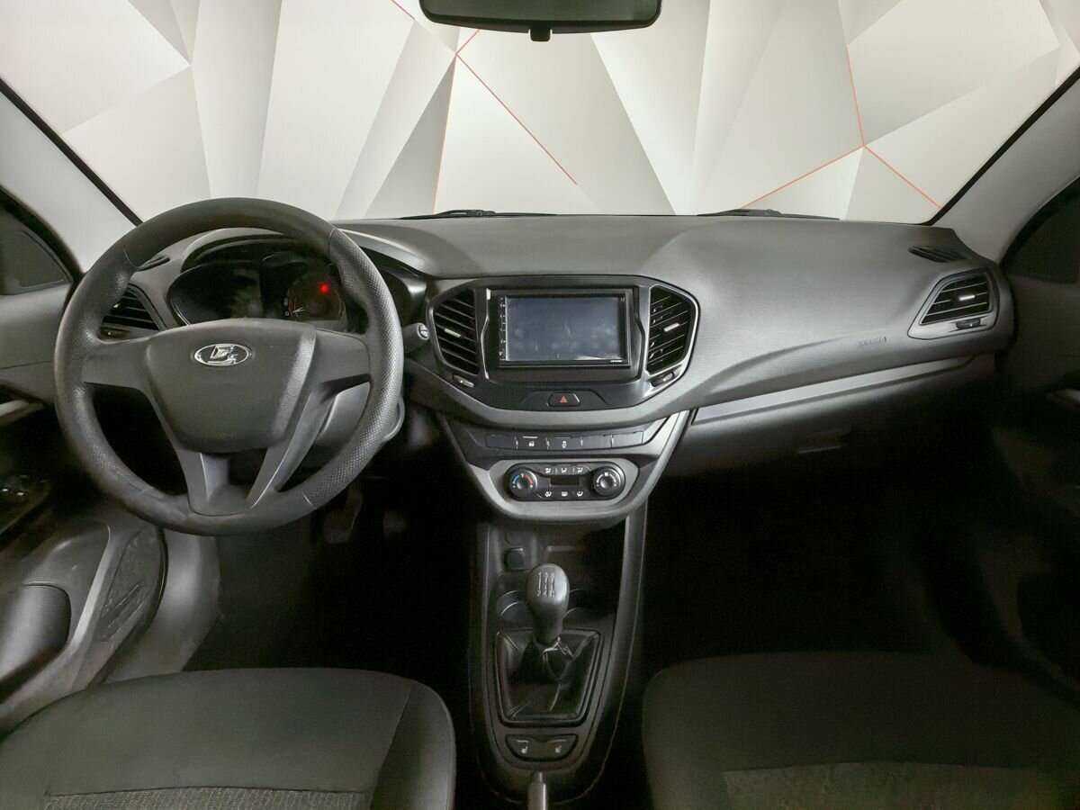 Б/У Лада (ВАЗ) Веста 2018 года. Фото: #8