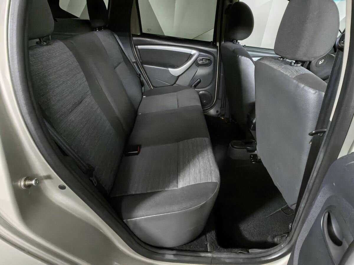 Б/У Рено Дастер 2014 года. Фото: #11