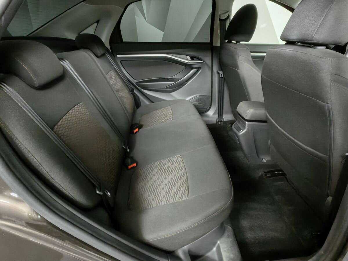 Б/У Лада (ВАЗ) Веста 2021 года. Фото: #11