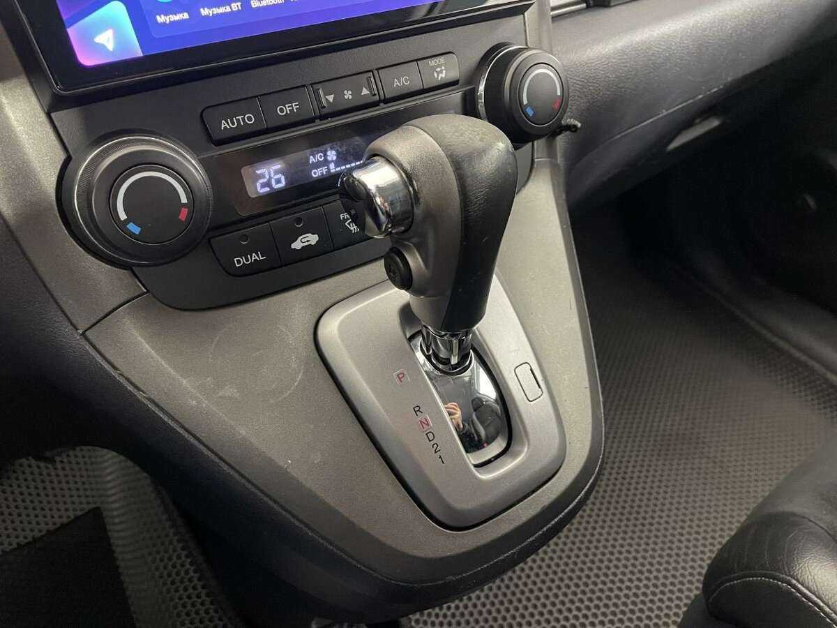 Б/У Хонда ЦР-В 2012 года. Фото: #12