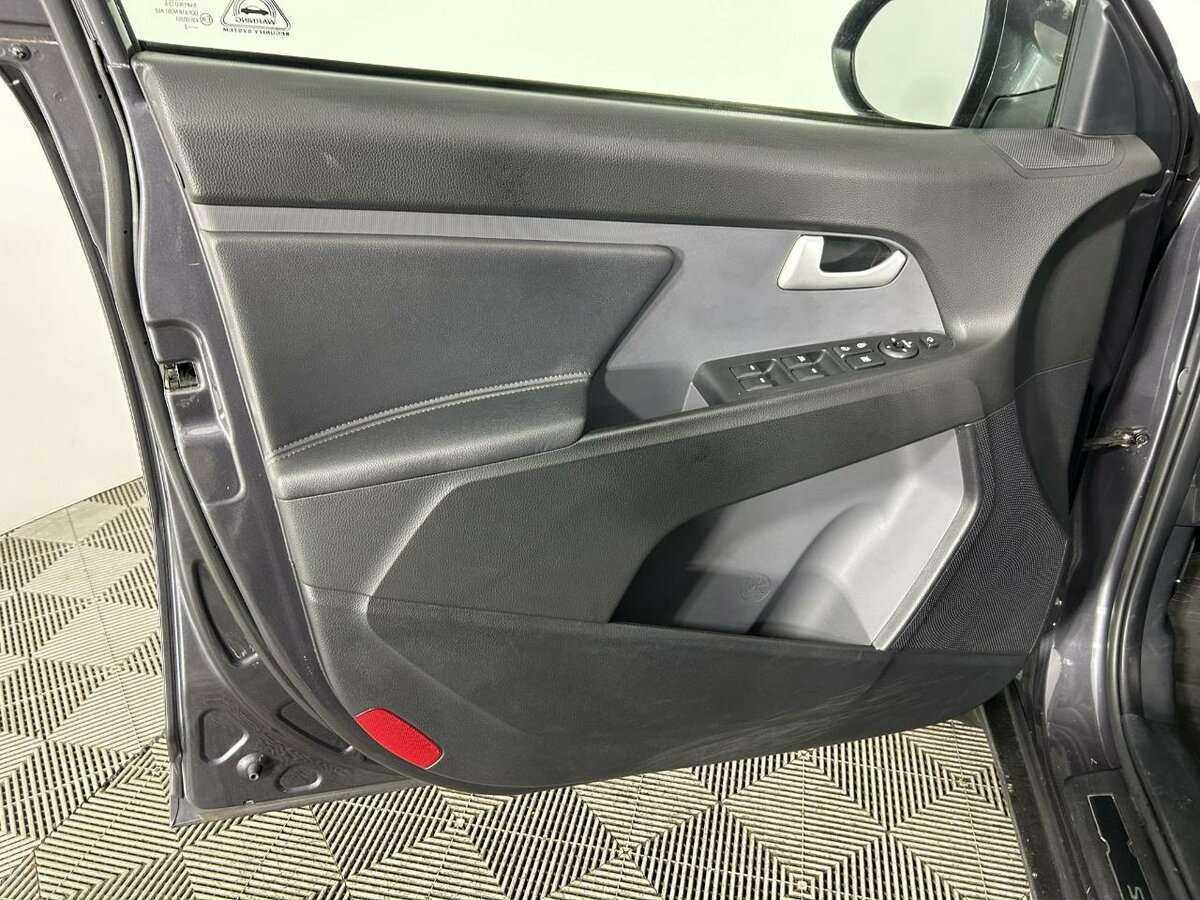 Б/У Киа Спортейдж 2013 года. Фото: #7