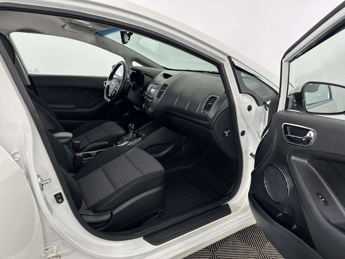 Б/У Киа Церато 2017 года. Фото: #13