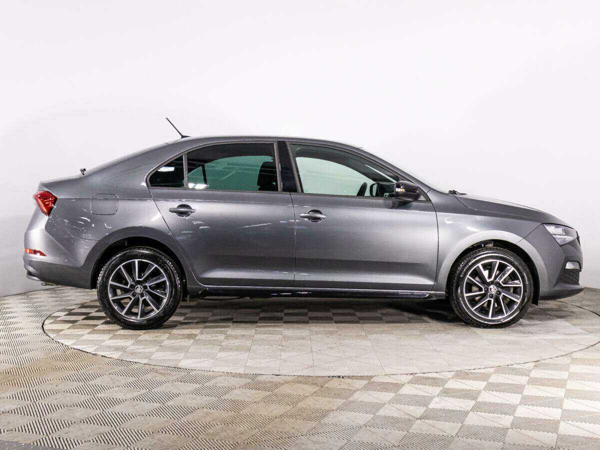 Б/У Шкода Рапид 2021 года. Фото: #3