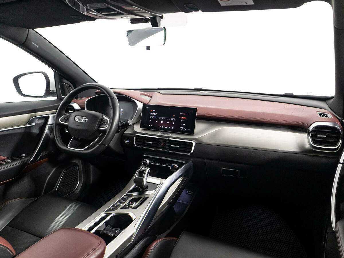 Б/У Джили Кулрэй 2021 года. Фото: #8