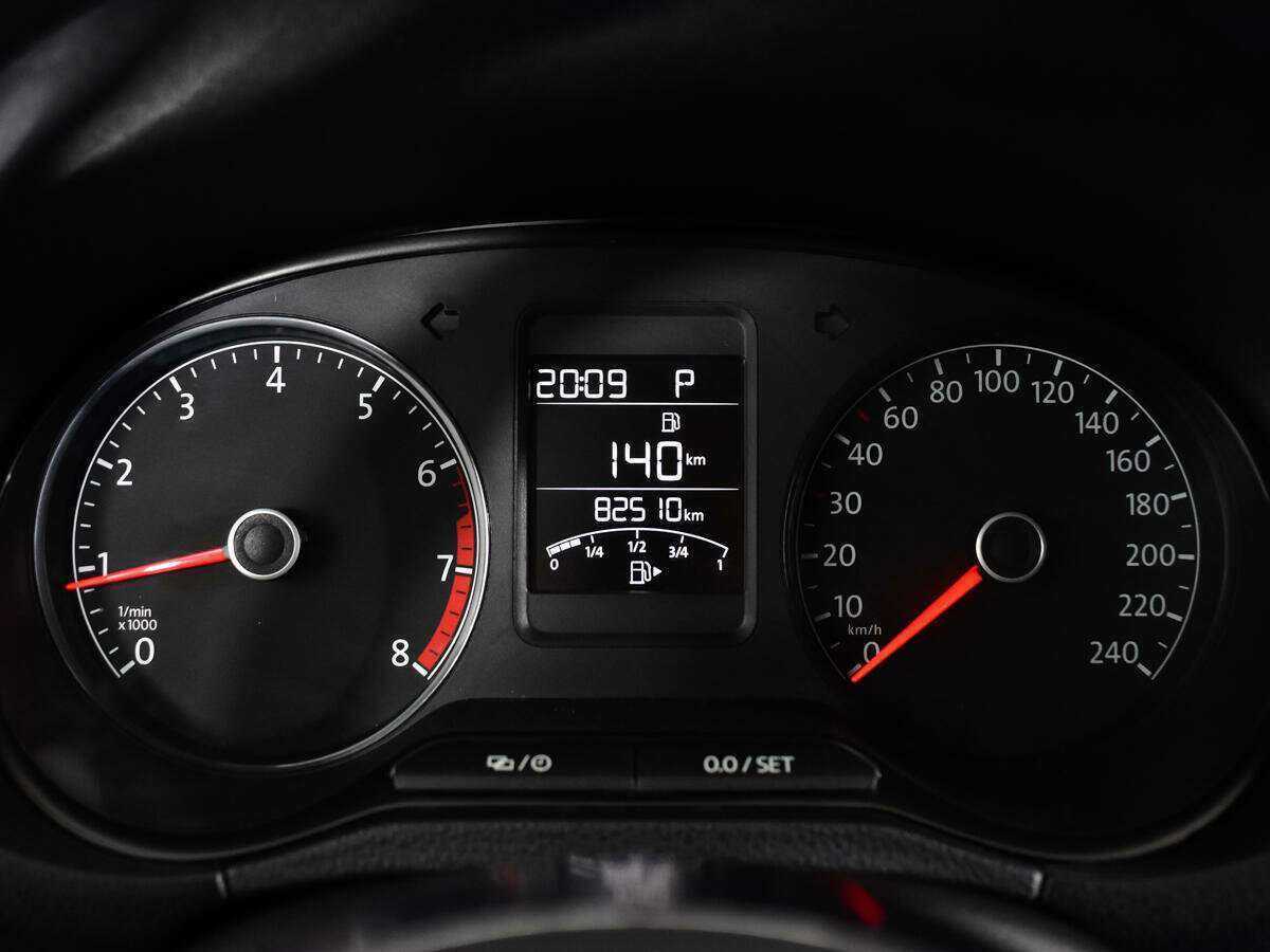 Б/У Фольксваген Поло 2018 года. Фото: #10