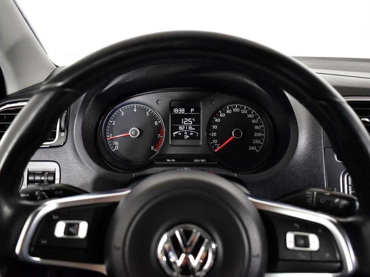 Б/У Фольксваген Поло 2018 года. Фото: #10