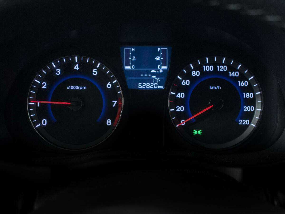 Б/У Хендай Солярис 2014 года. Фото: #10