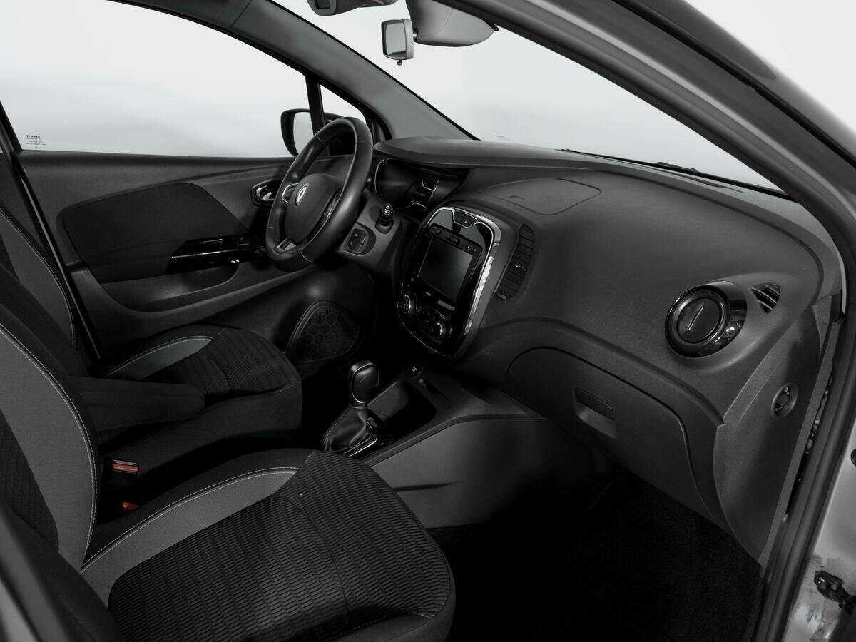 Б/У Рено Каптюр 2016 года. Фото: #8