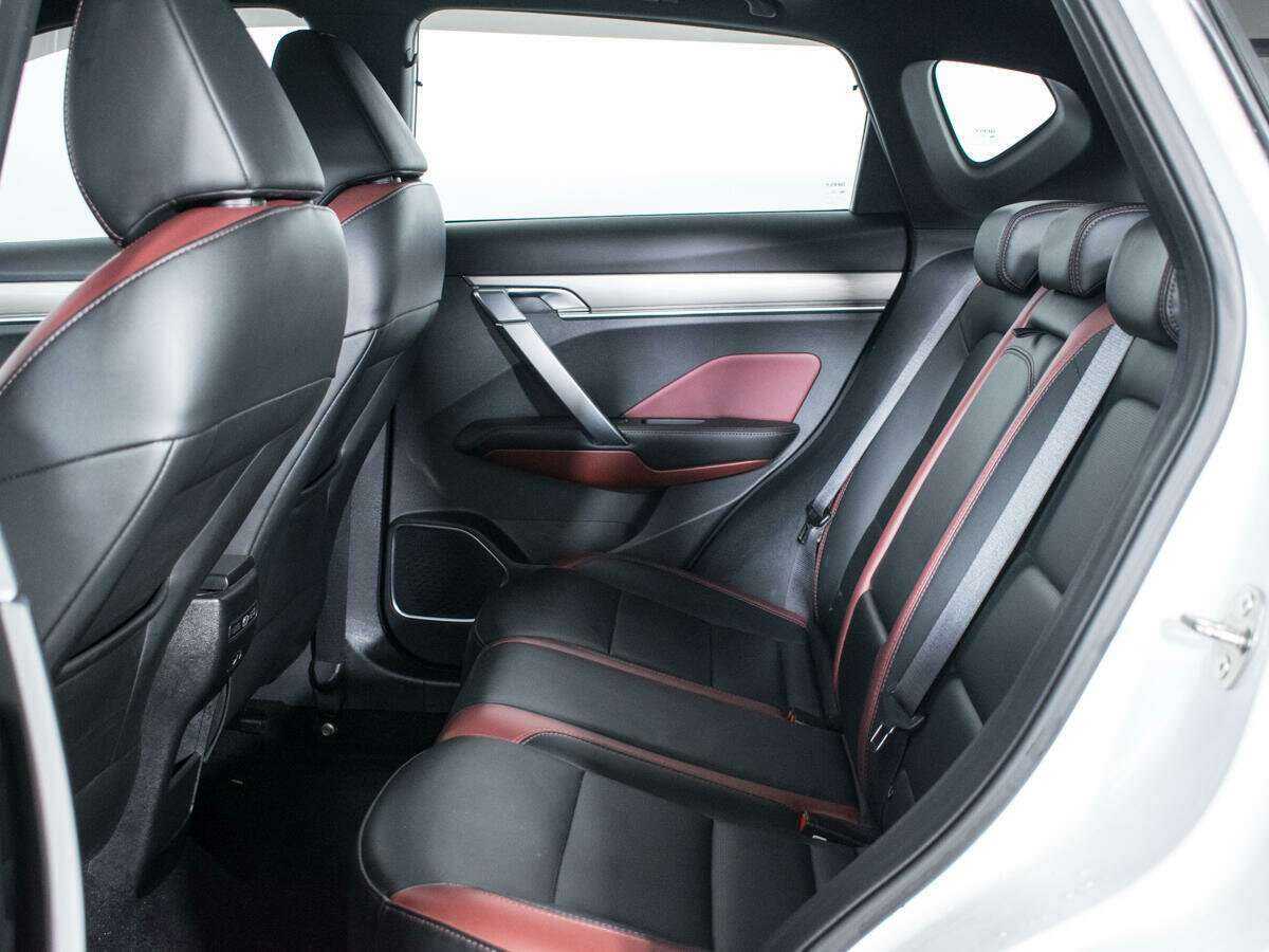 Б/У Джили Кулрэй 2021 года. Фото: #8