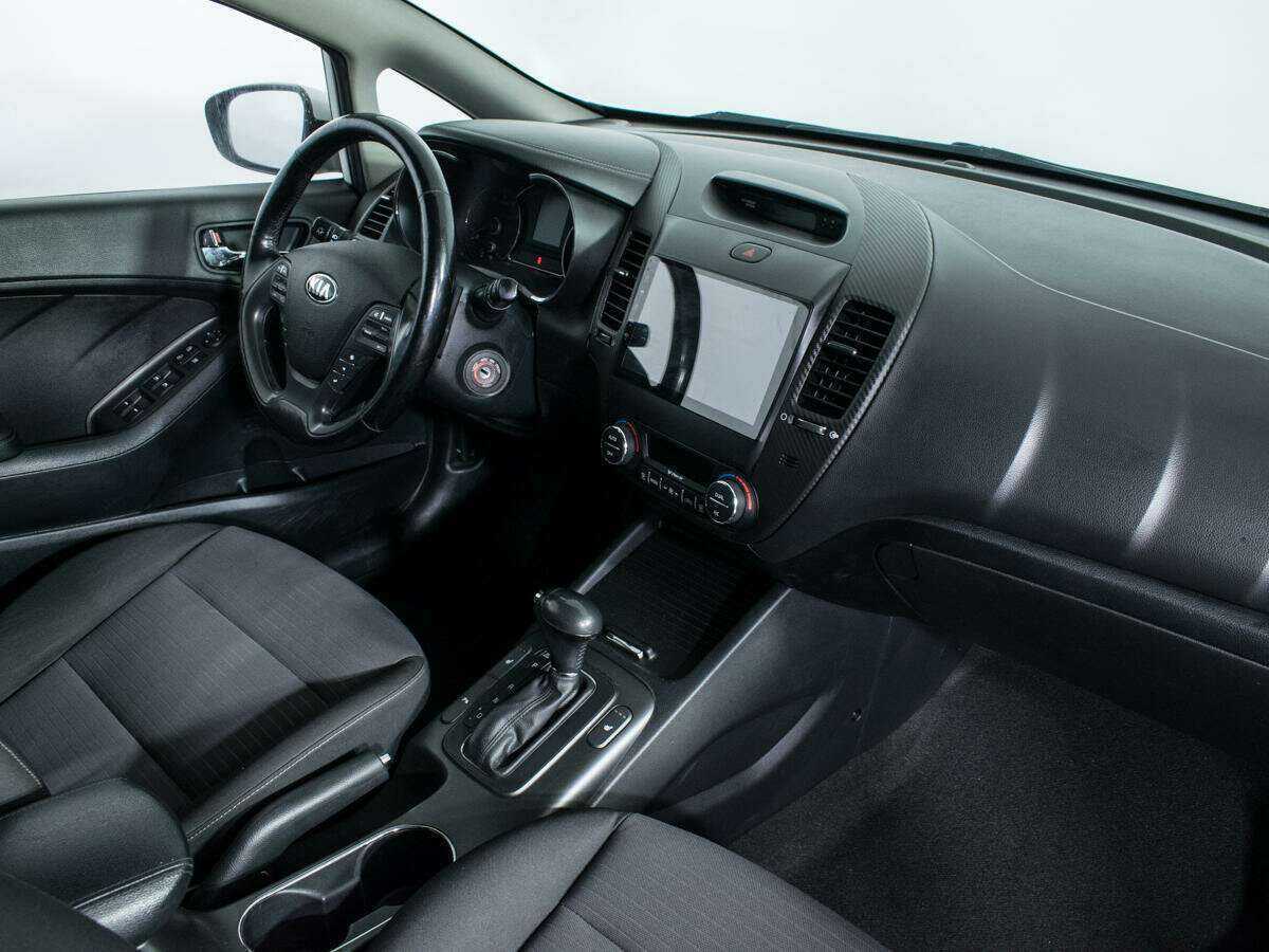 Б/У Киа Церато 2015 года. Фото: #8