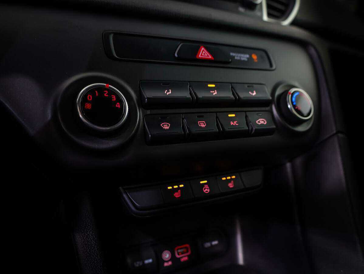 Б/У Киа Спортейдж 2017 года. Фото: #12