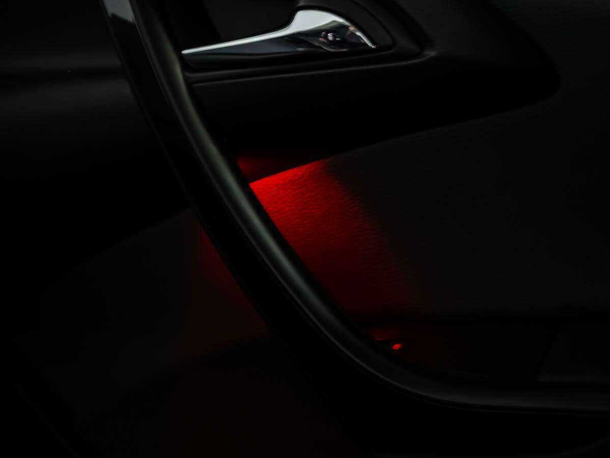 Б/У Опель Астра 2015 года. Фото: #14