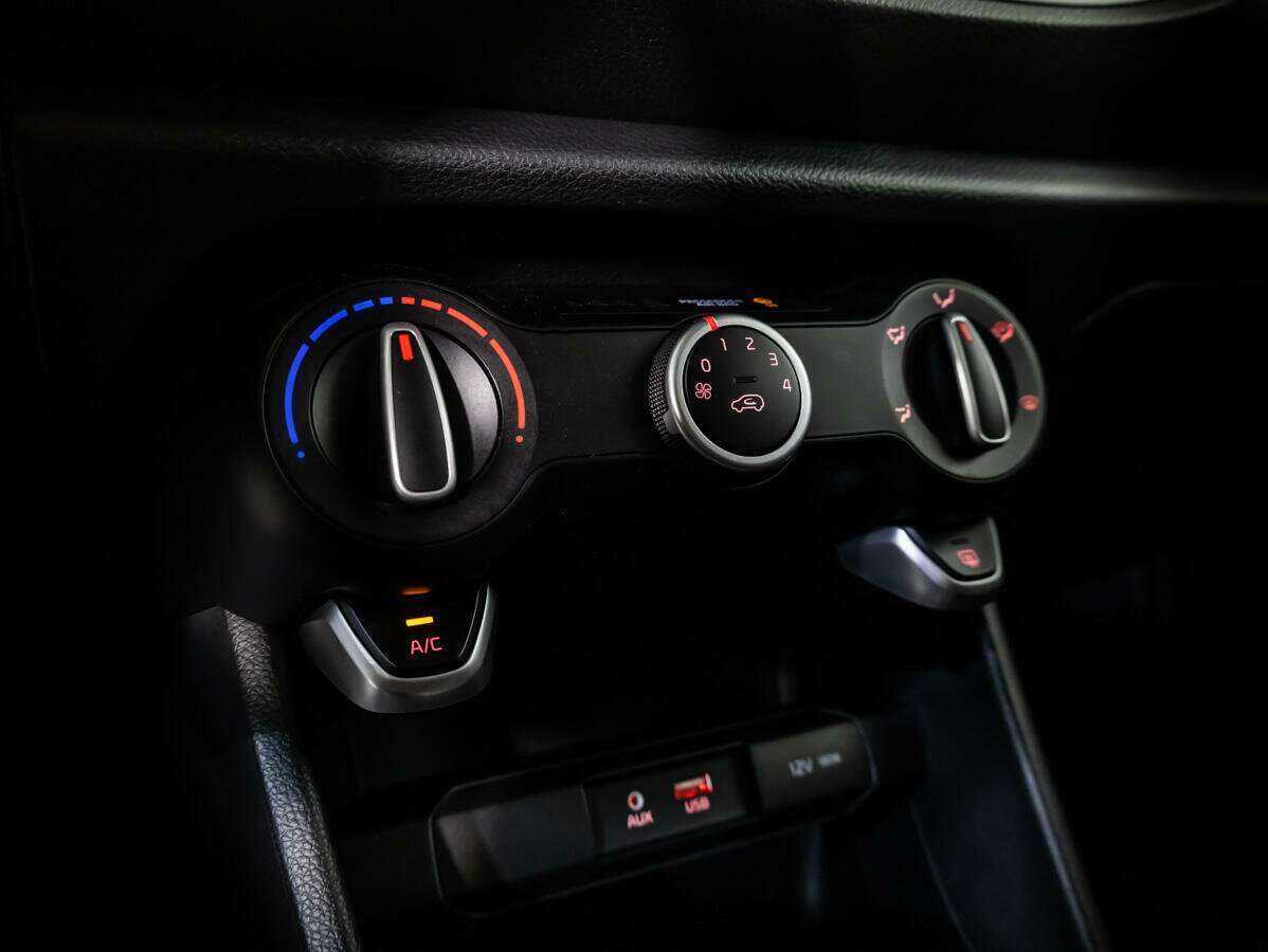 Б/У Киа Пиканто 2018 года. Фото: #12