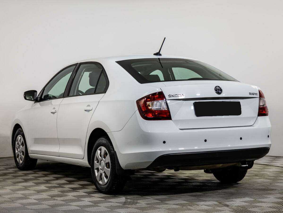Б/У Шкода Рапид 2017 года. Фото: #5
