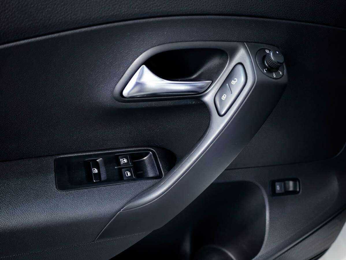 Б/У Фольксваген Поло 2013 года. Фото: #13