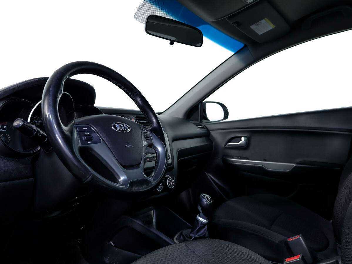 Б/У Киа Рио 2017 года. Фото: #10