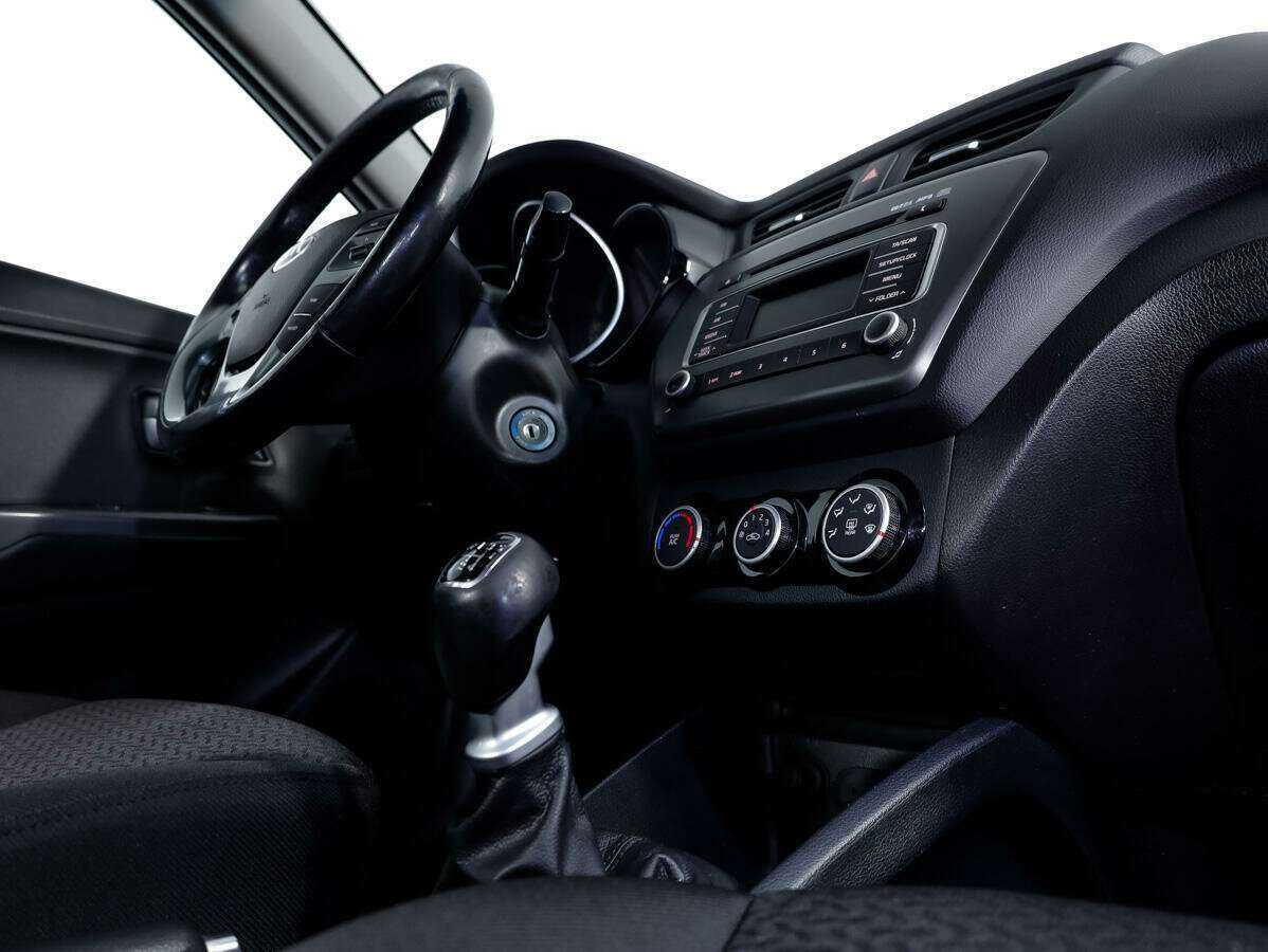 Б/У Киа Рио 2017 года. Фото: #20