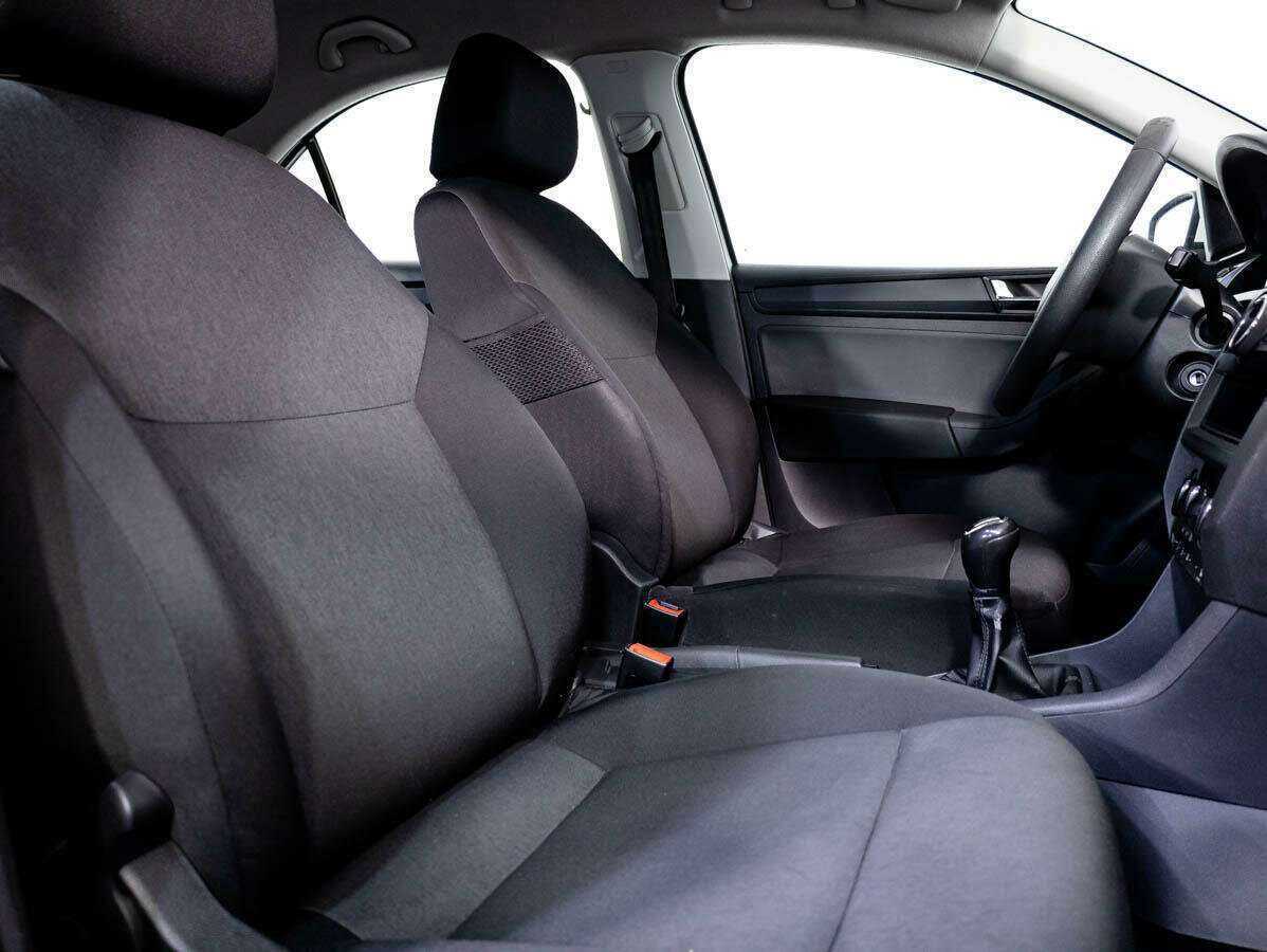 Б/У Шкода Рапид 2017 года. Фото: #11