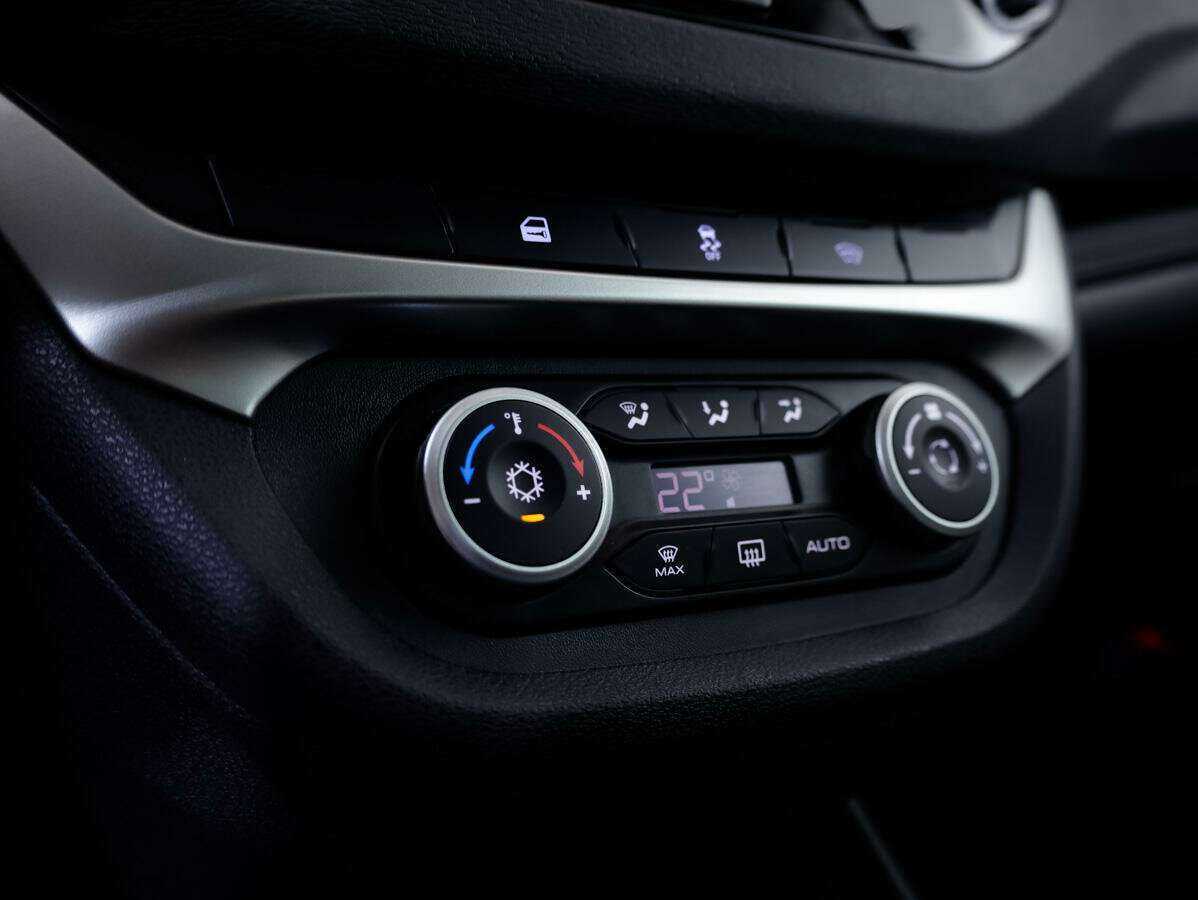 Б/У Лада (ВАЗ) Веста 2020 года. Фото: #10