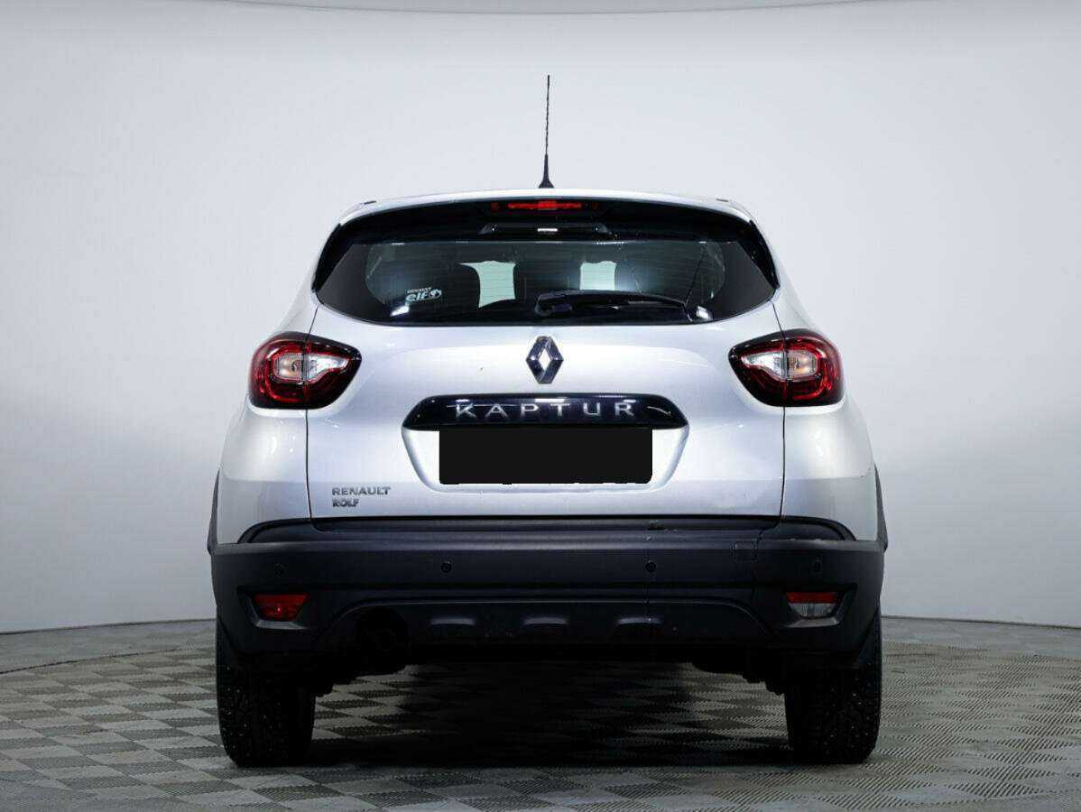 Б/У Рено Каптюр 2018 года. Фото: #4