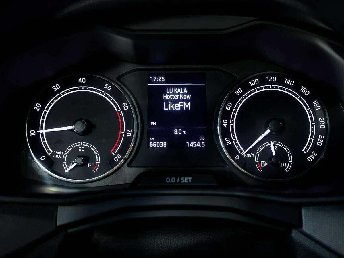 Б/У Шкода Рапид 2021 года. Фото: #21