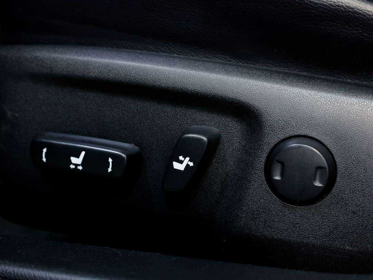 Б/У Тойота Камри 2013 года. Фото: #13