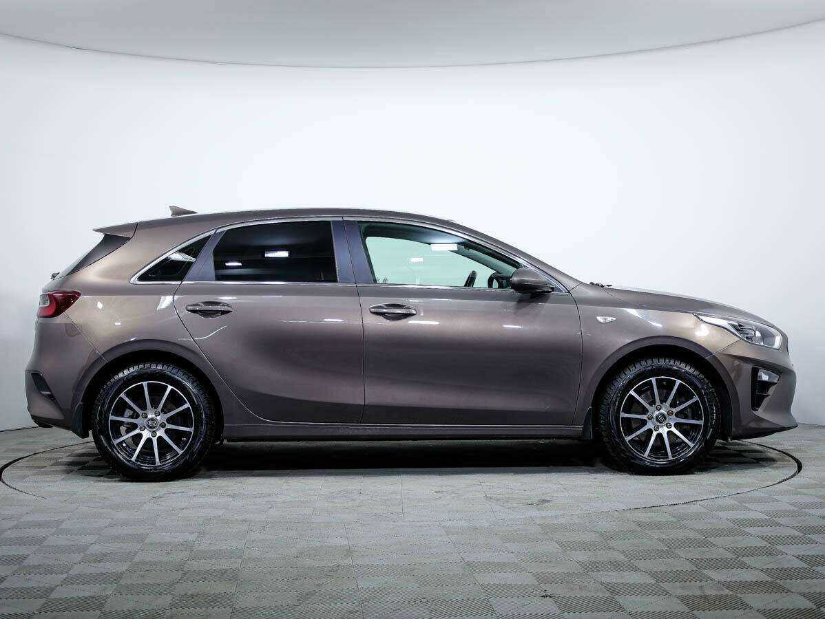 Б/У Киа Сид 2018 года. Фото: #2